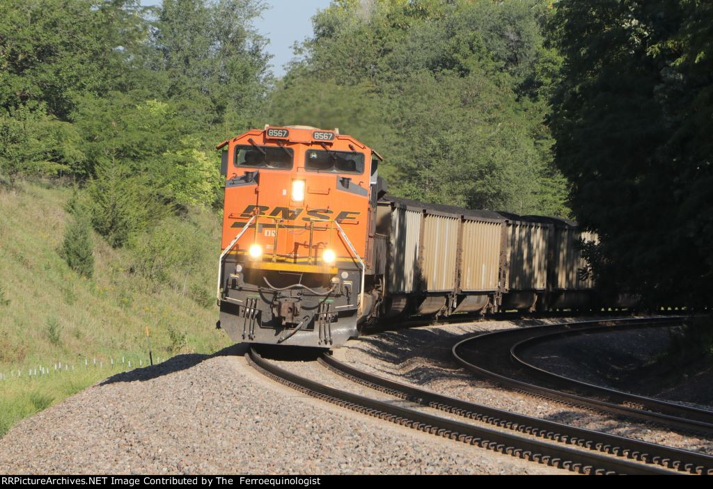 BNSF C Train 8567 East